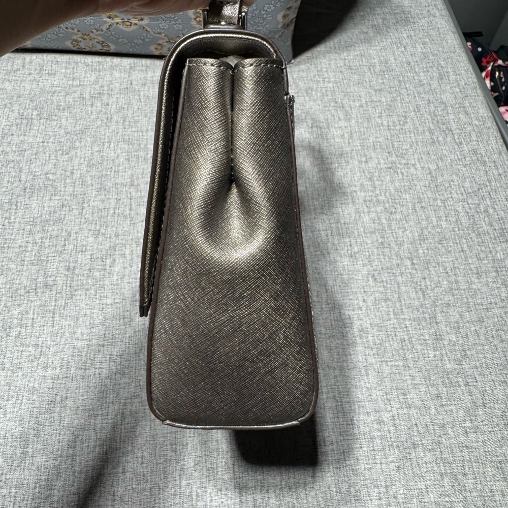 Michael Kors Callie Small Messenger Leather Bag with Shoulder Strap - Picture 3 of 12
